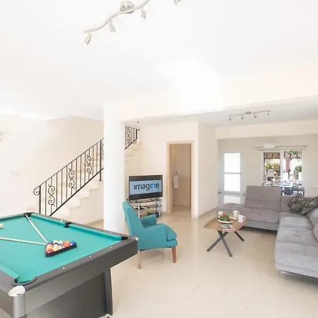 Hara Nissi Villas * Ajia Napa